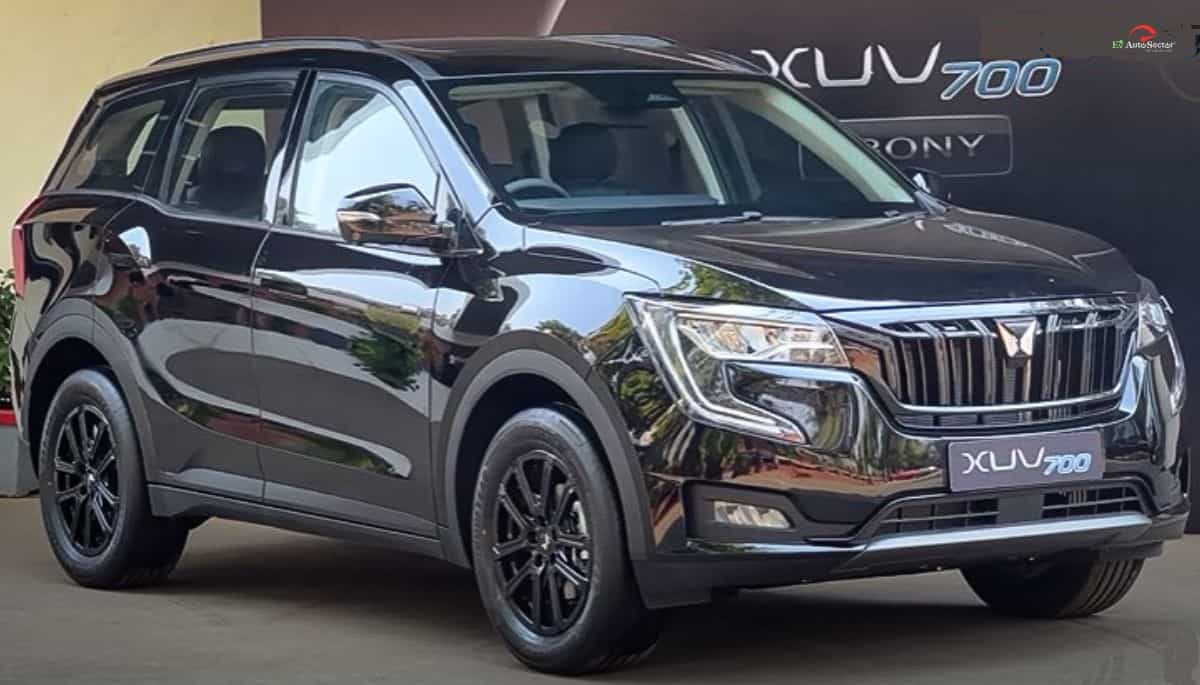Mahindra XUV700 Ebony Edition