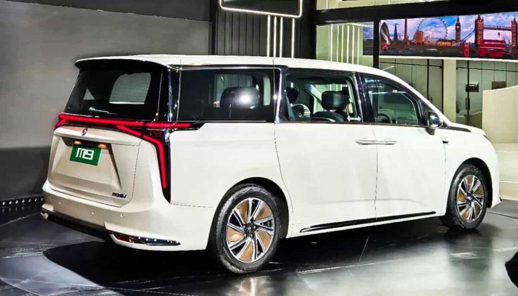 Upcoming MG M9 EV Expected Price