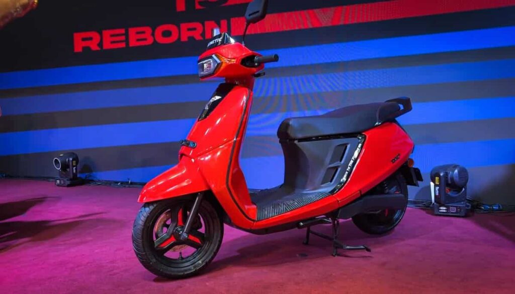 kinetic DX electric scooter